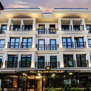 Pell Palace & Ξενοδοχείο